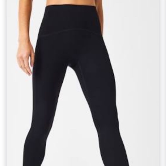 ♦️Spanx FLASH SALE High Waist Black Leggings - Picture 1 of 2